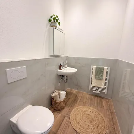 Zentral & Geraeumig Im Herzen Von